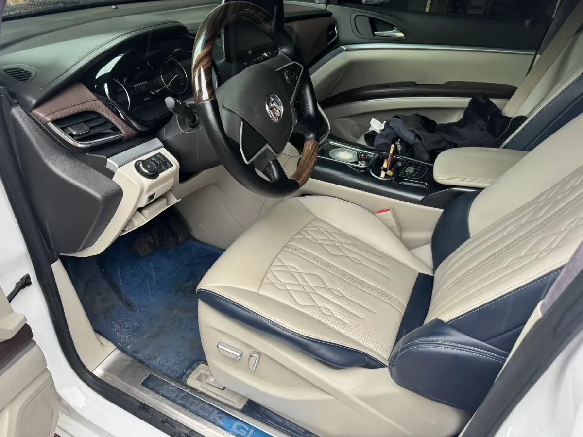 2021 Buick GL8 2.0T 237HP L4 9AT,autocango,china used car exporter,china ev exporter,chinese used car exporter,chinese used ev exporter