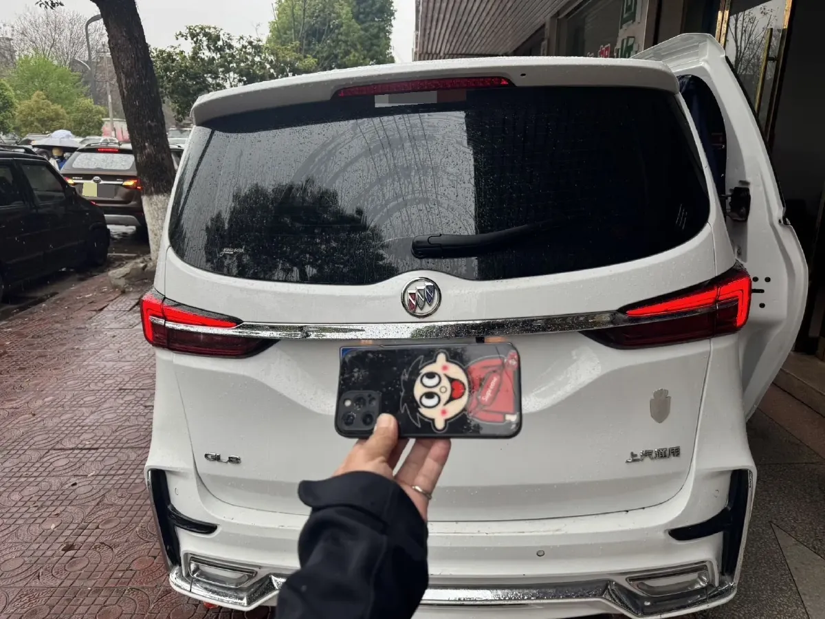 2021 Buick GL8 2.0T 237HP L4 9AT,autocango,china used car exporter,china ev exporter,chinese used car exporter,chinese used ev exporter