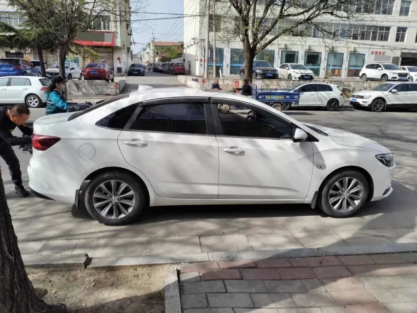 2020 Chevrolet Monza 1.5L 113HP L4 6AT,autocango,china used car exporter,china ev exporter,chinese used car exporter,chinese used ev exporter