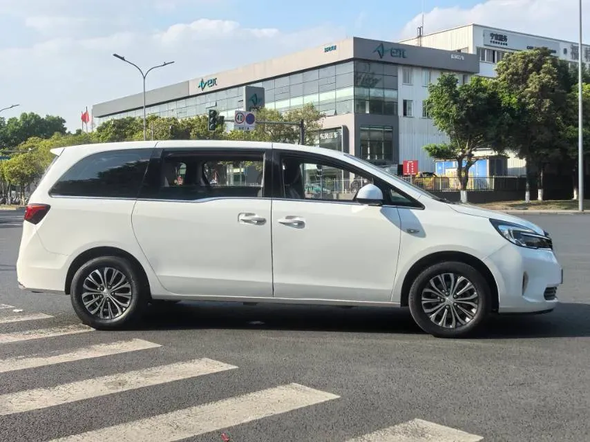 2021 Buick GL8 2.0T 237HP L4 9AT,autocango,china used car exporter,china ev exporter,chinese used car exporter,chinese used ev exporter