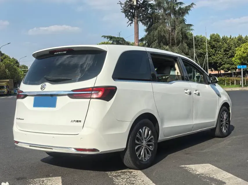 2021 Buick GL8 2.0T 237HP L4 9AT,autocango,china used car exporter,china ev exporter,chinese used car exporter,chinese used ev exporter
