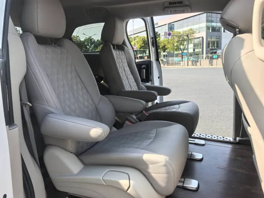 2021 Buick GL8 2.0T 237HP L4 9AT,autocango,china used car exporter,china ev exporter,chinese used car exporter,chinese used ev exporter