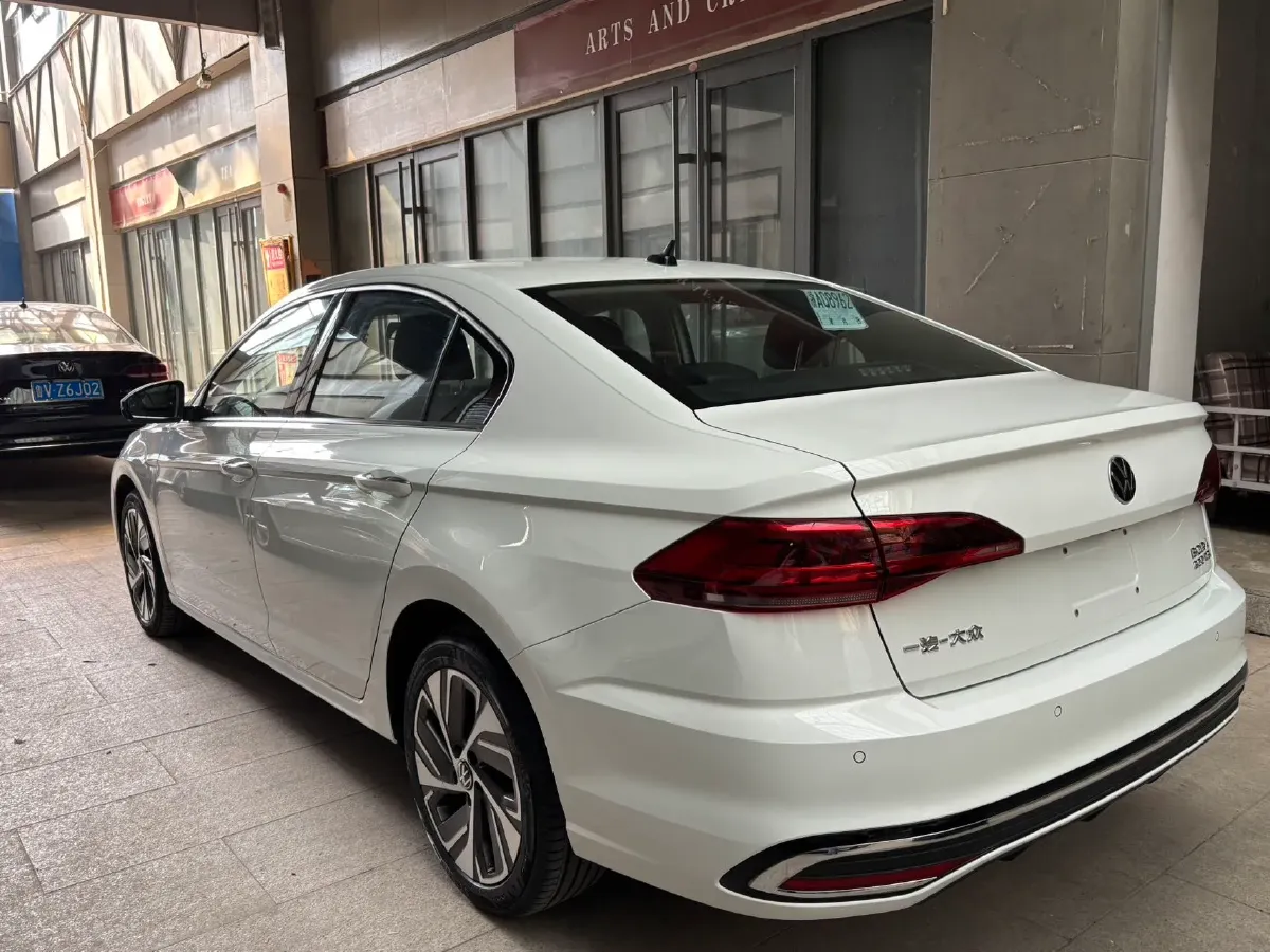 2023 Volkswagen Bora 1.2T 116HP L4 7DCT,autocango,china used car exporter,china ev exporter,chinese used car exporter,chinese used ev exporter