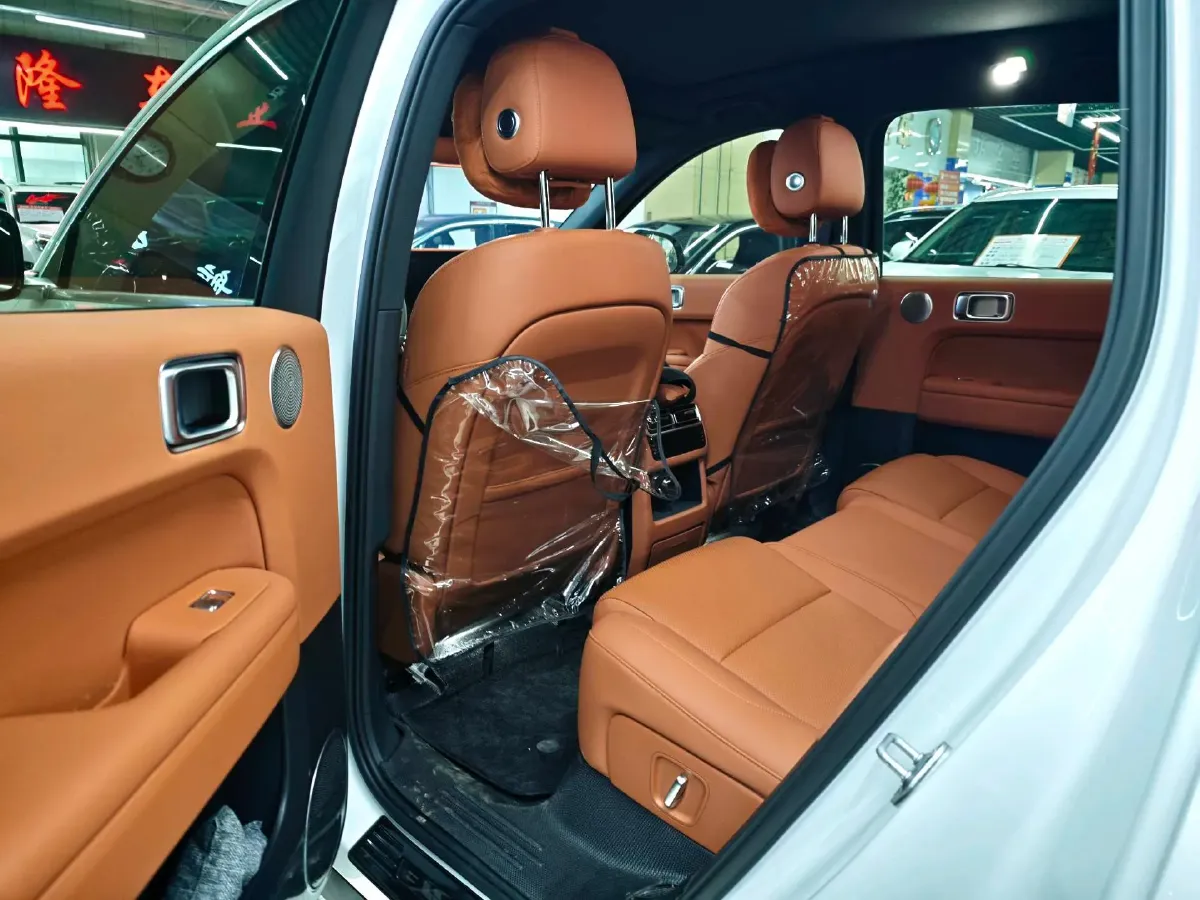 2024 Li L6 Range Extended 154HP L4 REEV 36.8KWH,autocango,china used car exporter,china ev exporter,chinese used car exporter,chinese used ev exporter