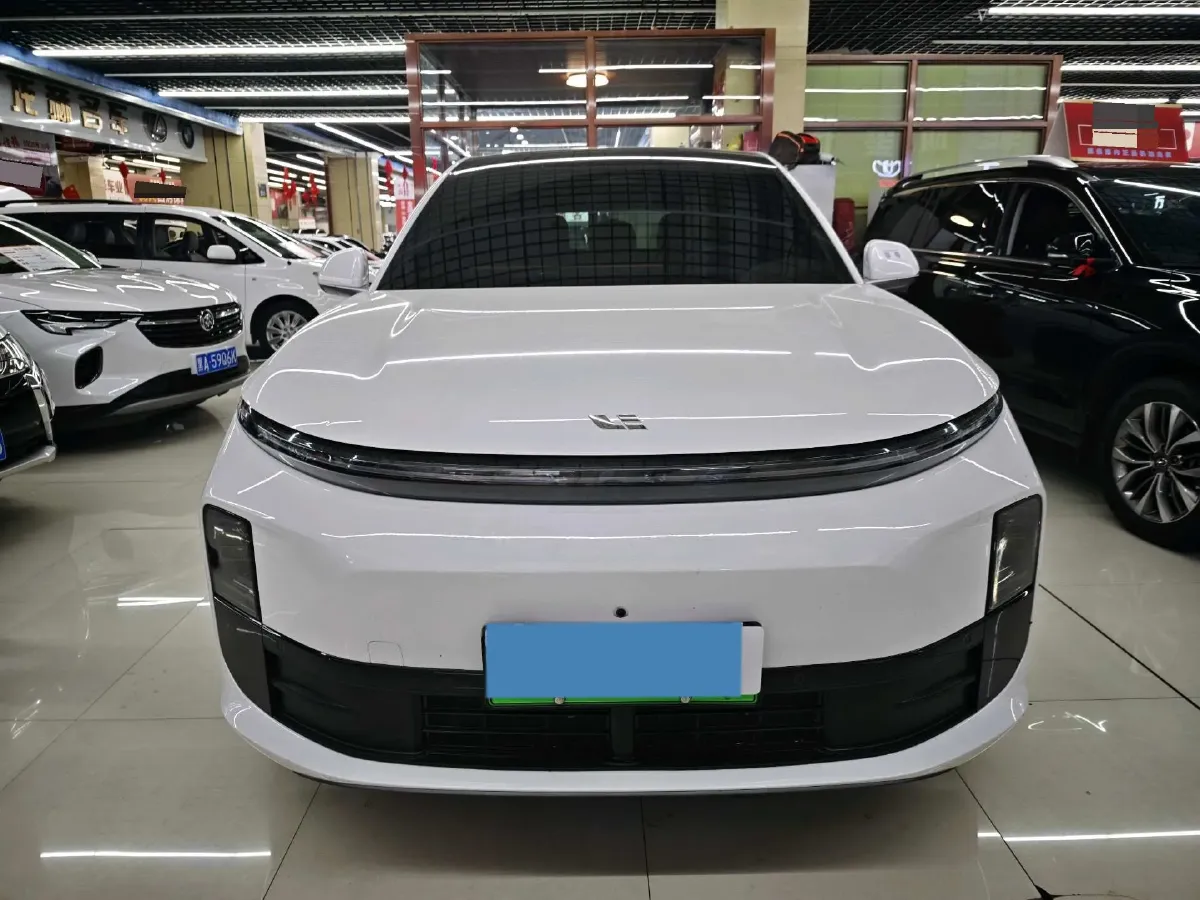 2024 Li L6 Range Extended 154HP L4 REEV 36.8KWH,autocango,china used car exporter,china ev exporter,chinese used car exporter,chinese used ev exporter