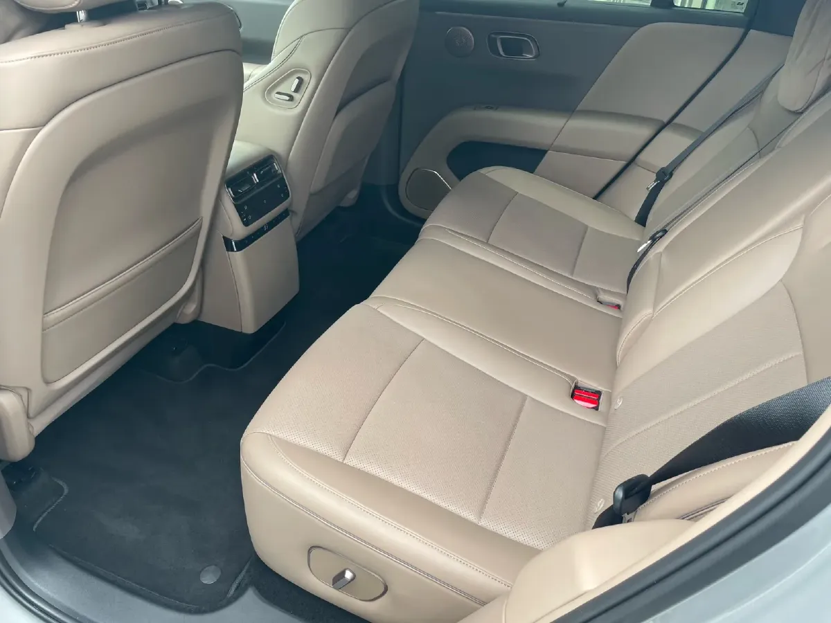 2025 Li i6 BEV,autocango,china used car exporter,china ev exporter,chinese used car exporter,chinese used ev exporter