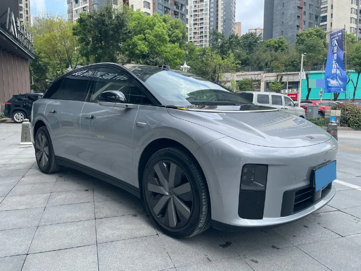 2025 Li i6 BEV,autocango,china used car exporter,china ev exporter,chinese used car exporter,chinese used ev exporter