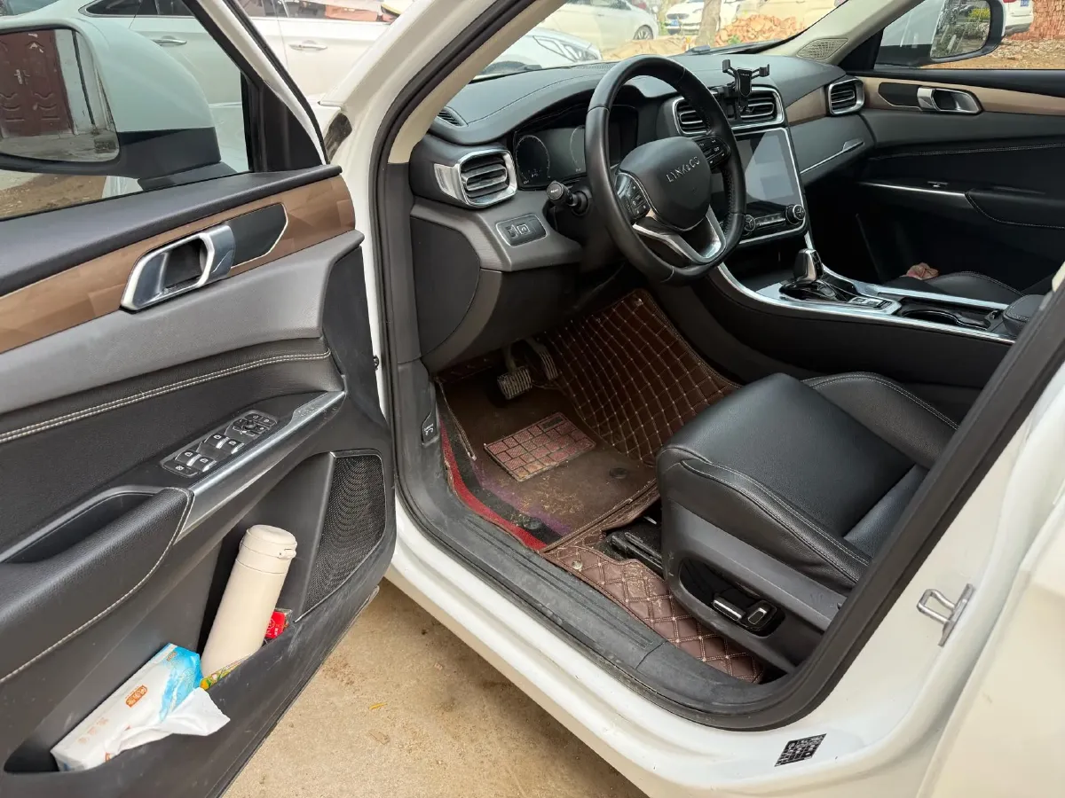 2020 LYNK&CO 01 2.0T 190HP L4 6AT,autocango,china used car exporter,china ev exporter,chinese used car exporter,chinese used ev exporter