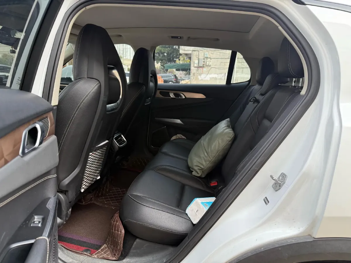 2020 LYNK&CO 01 2.0T 190HP L4 6AT,autocango,china used car exporter,china ev exporter,chinese used car exporter,chinese used ev exporter