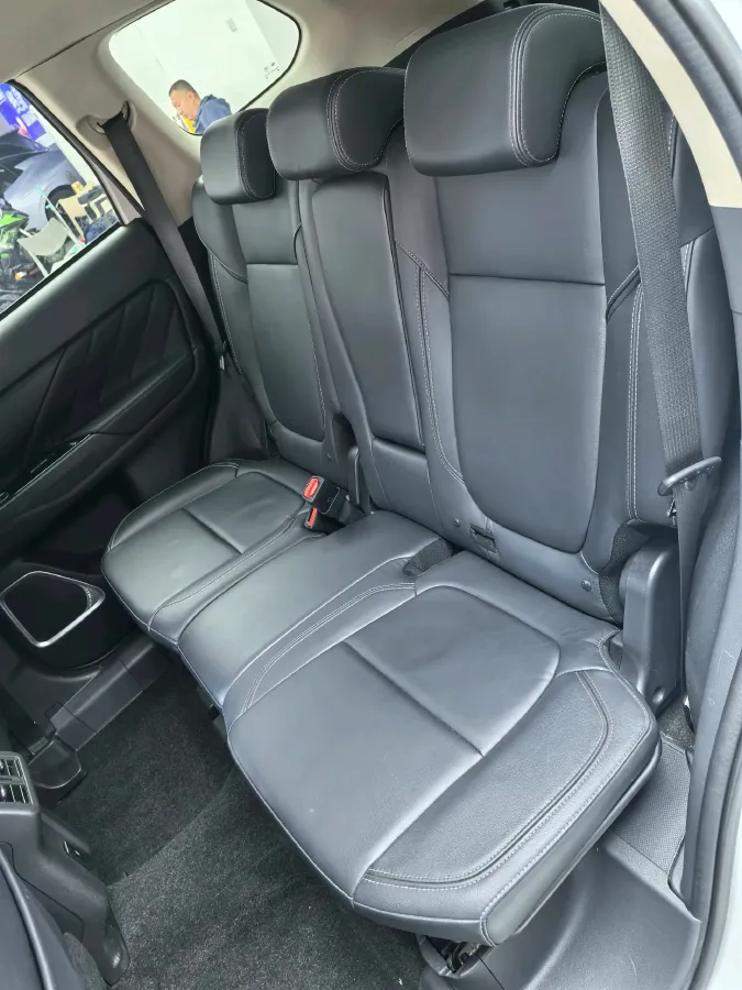 2020 Mitsubishi Outlander 2.0L 166HP L4 CVT,autocango,china used car exporter,china ev exporter,chinese used car exporter,chinese used ev exporter