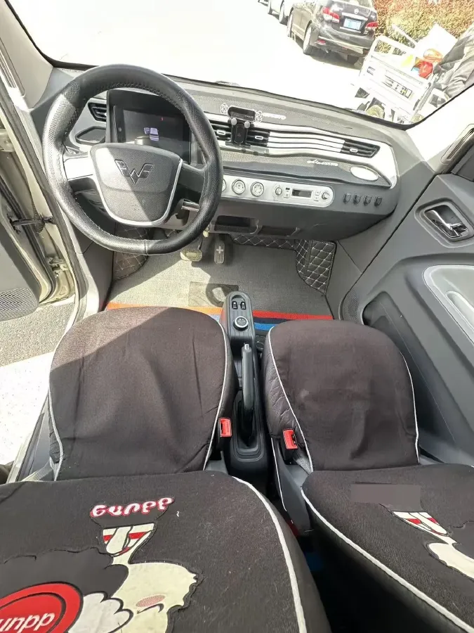 2022 WuLing HongGuang MINI EV BEV 9KWH,autocango,china used car exporter,china ev exporter,chinese used car exporter,chinese used ev exporter