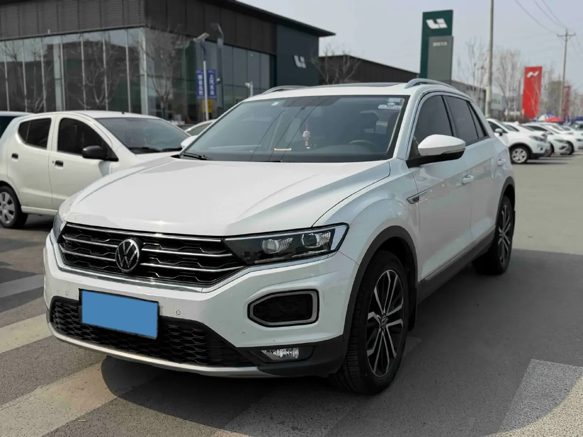2022 Volkswagen T-Roc 1.4T 150HP L4 7DCT,autocango,china used car exporter,china ev exporter,chinese used car exporter,chinese used ev exporter