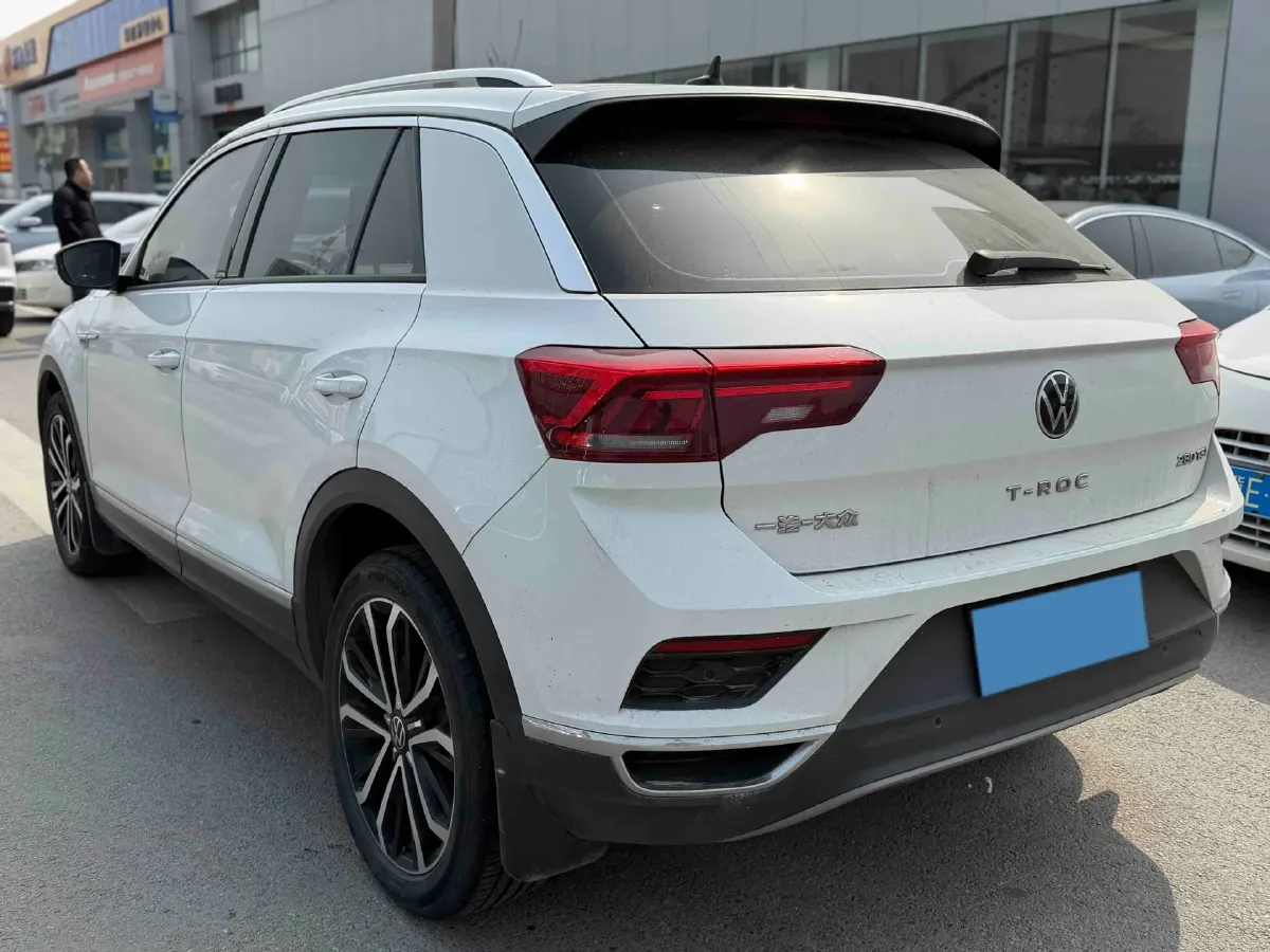 2022 Volkswagen T-Roc 1.4T 150HP L4 7DCT,autocango,china used car exporter,china ev exporter,chinese used car exporter,chinese used ev exporter
