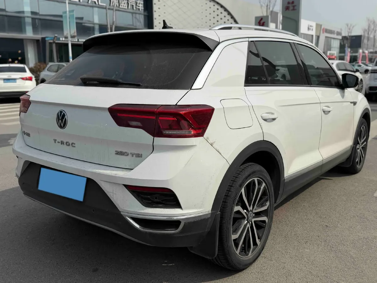 2022 Volkswagen T-Roc 1.4T 150HP L4 7DCT,autocango,china used car exporter,china ev exporter,chinese used car exporter,chinese used ev exporter