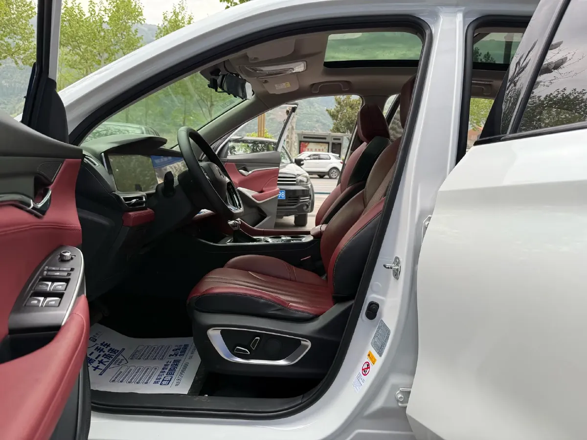 2020 ChangAn CS75 Plus 1.5T 178HP L4 6AT,autocango,china used car exporter,china ev exporter,chinese used car exporter,chinese used ev exporter