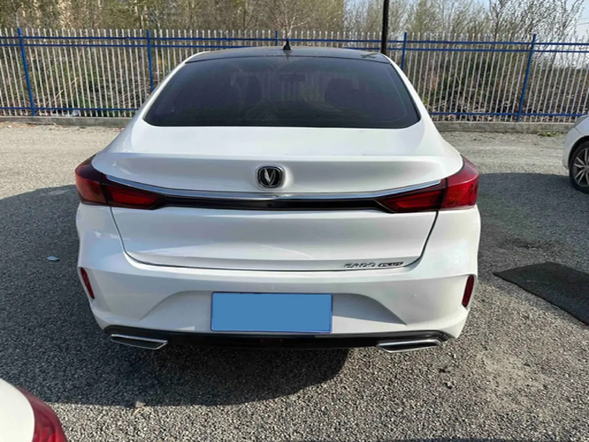 2020 ChangAn Eado 1.6L 128HP L4 5MT,autocango,china used car exporter,china ev exporter,chinese used car exporter,chinese used ev exporter