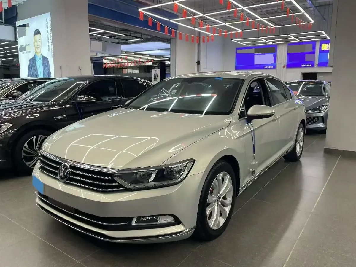 2019 Volkswagen Magotan 2.0T 186HP L4 7DCT,autocango,china used car exporter,china ev exporter,chinese used car exporter,chinese used ev exporter