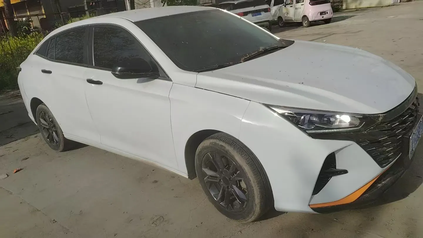 2023 DongFeng Aeolus YiXuan 1.5L 125HP L4 6DCT,autocango,china used car exporter,china ev exporter,chinese used car exporter,chinese used ev exporter