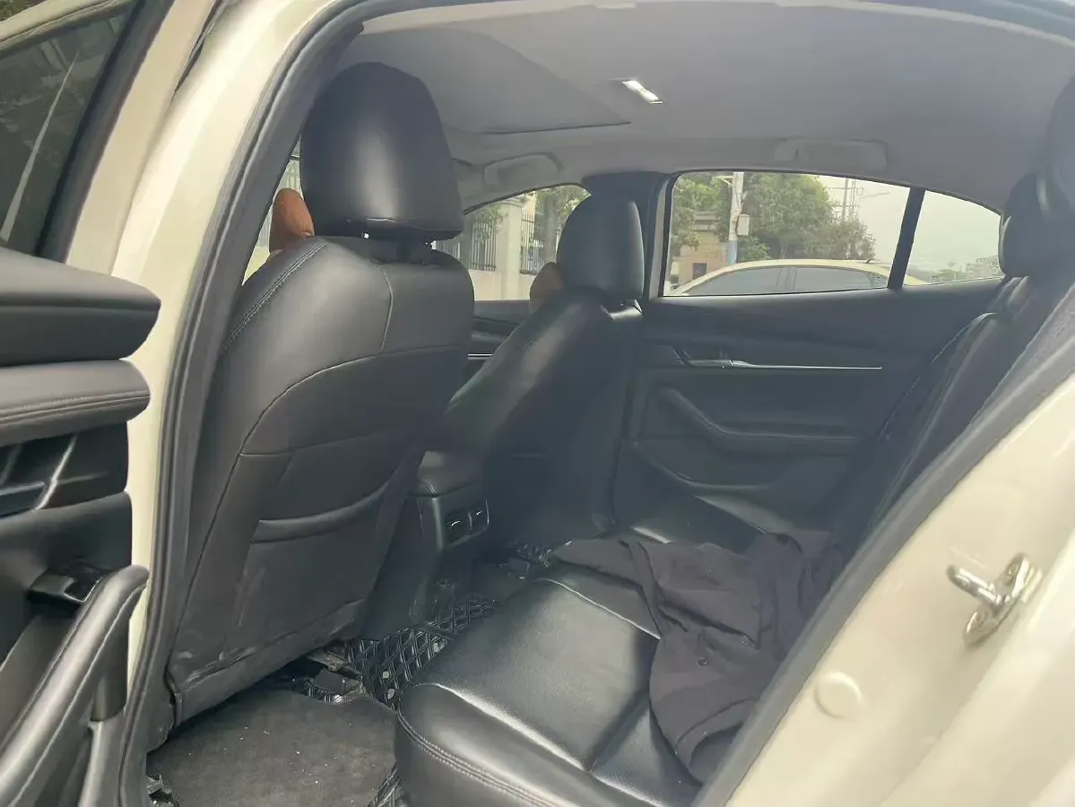 2023 Mazda 3 Axela 2.0L 158HP L4 6AT,autocango,china used car exporter,china ev exporter,chinese used car exporter,chinese used ev exporter