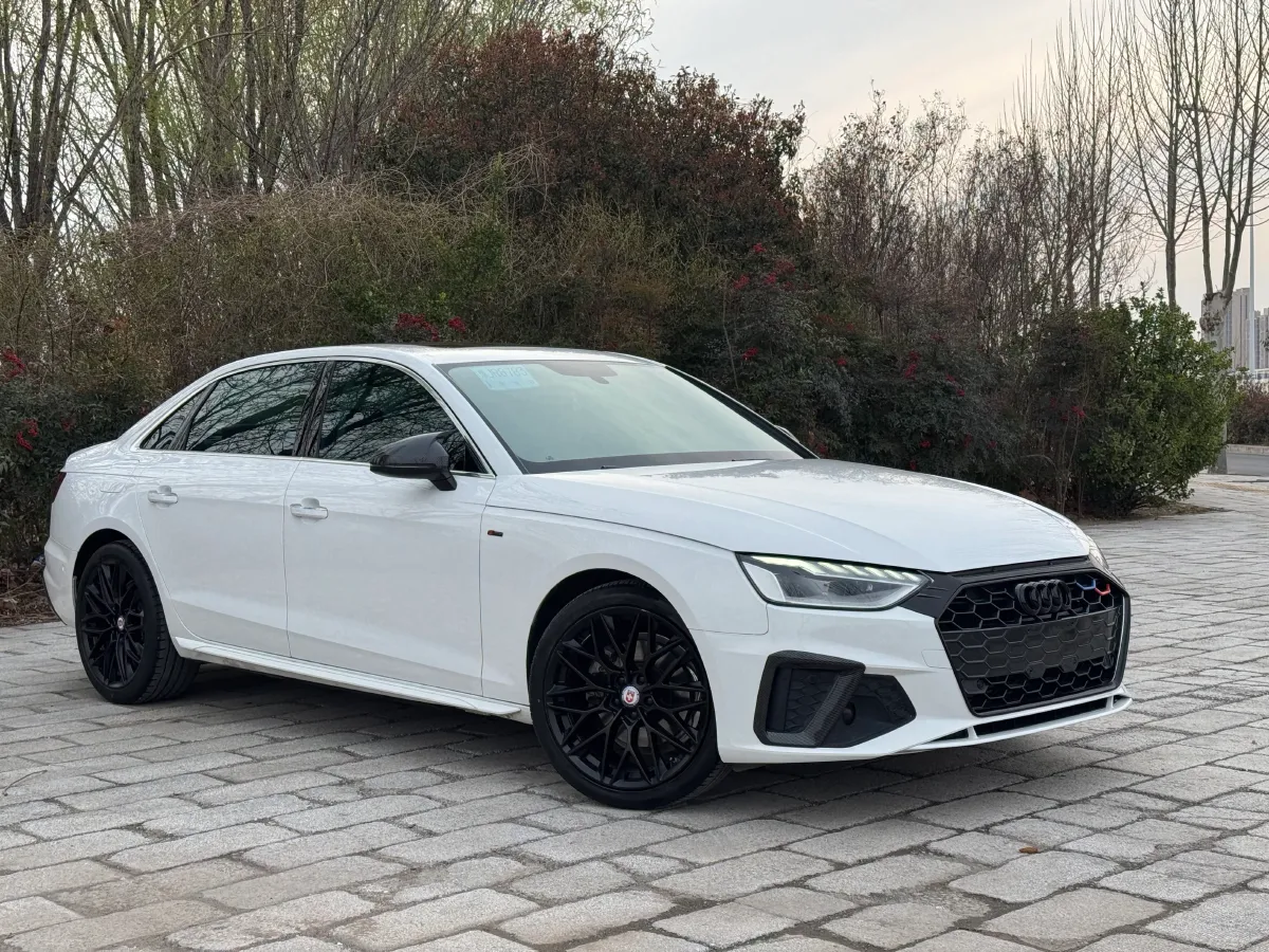 2020 Audi A4L 2.0T 190HP L4 7DCT,autocango,china used car exporter,china ev exporter,chinese used car exporter,chinese used ev exporter