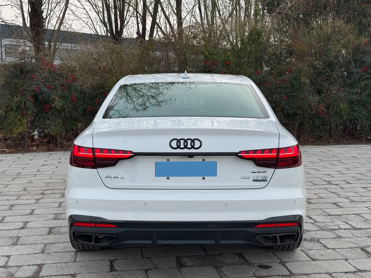 2020 Audi A4L 2.0T 190HP L4 7DCT,autocango,china used car exporter,china ev exporter,chinese used car exporter,chinese used ev exporter