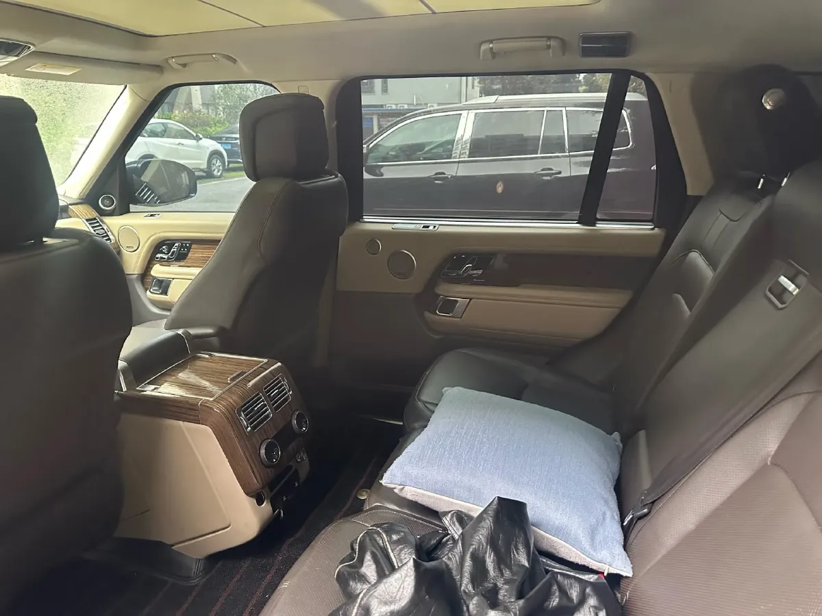 2018 Land Rover Range Rover 3.0T 381HP V6 8AT,autocango,china used car exporter,china ev exporter,chinese used car exporter,chinese used ev exporter