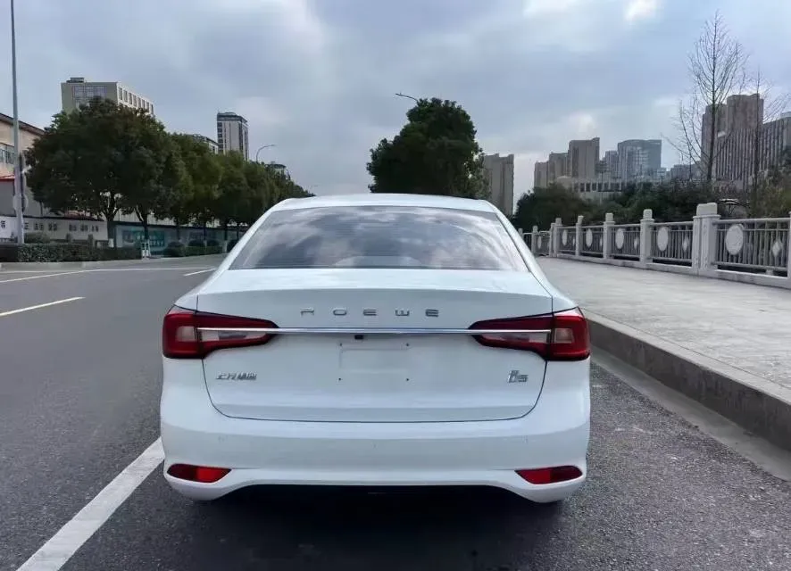2019 Roewe i5 1.5L 120HP L4 CVT,autocango,china used car exporter,china ev exporter,chinese used car exporter,chinese used ev exporter