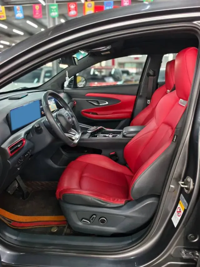 2021 ChangAn UNI-T 1.5T 180HP L4 7DCT,autocango,china used car exporter,china ev exporter,chinese used car exporter,chinese used ev exporter