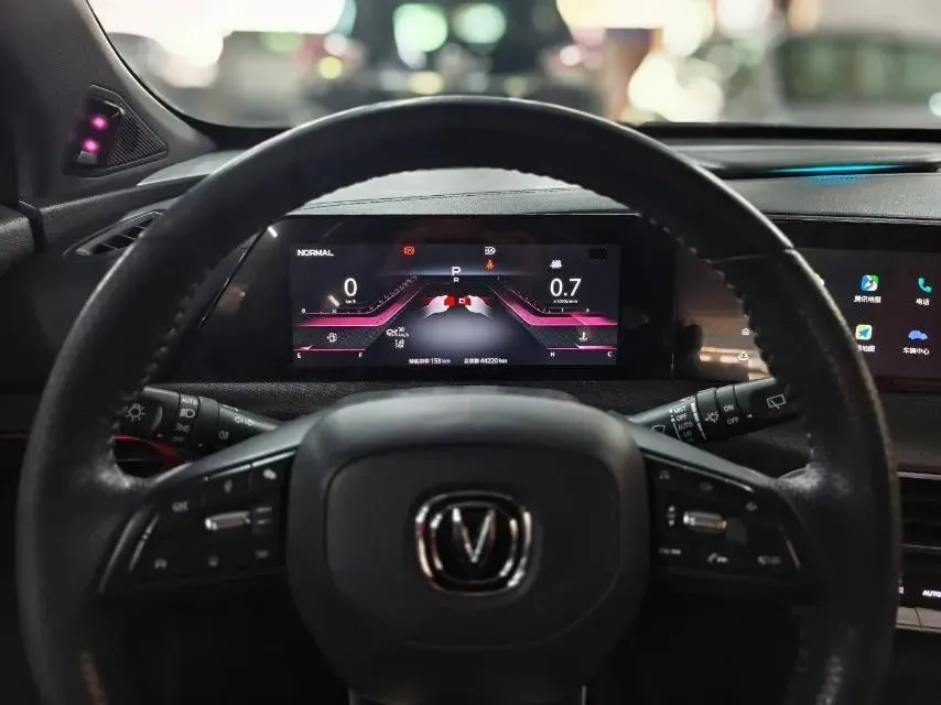 2021 ChangAn UNI-T 1.5T 180HP L4 7DCT,autocango,china used car exporter,china ev exporter,chinese used car exporter,chinese used ev exporter