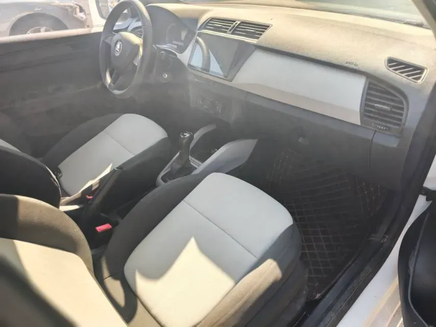 2017 Skoda Fabia 1.4L 90HP L4 6AT,autocango,china used car exporter,china ev exporter,chinese used car exporter,chinese used ev exporter