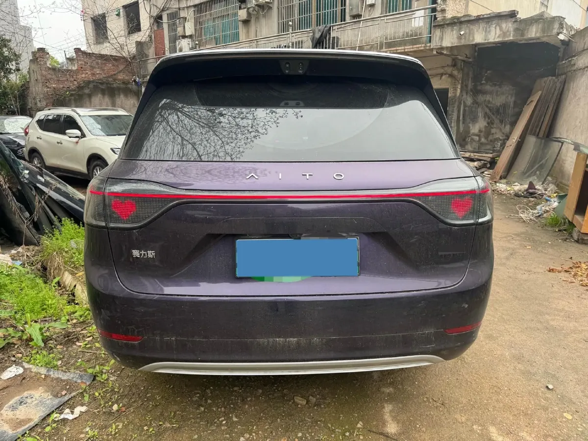 2025 AITO AITO M9 REEV 160HP REEV 52KWH,autocango,china used car exporter,china ev exporter,chinese used car exporter,chinese used ev exporter