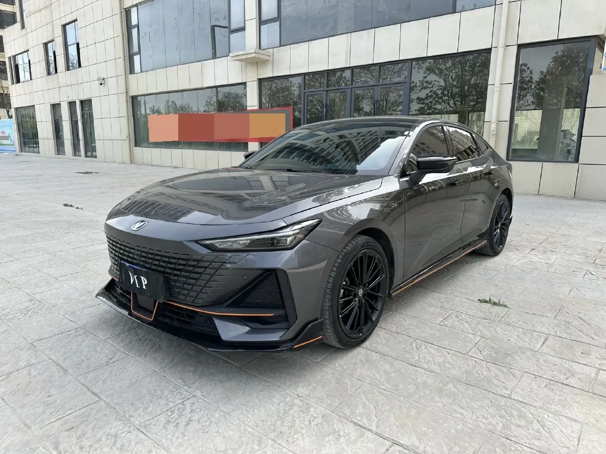 2023 ChangAn UNI-V 1.5T 188HP L4 7DCT,autocango,china used car exporter,china ev exporter,chinese used car exporter,chinese used ev exporter