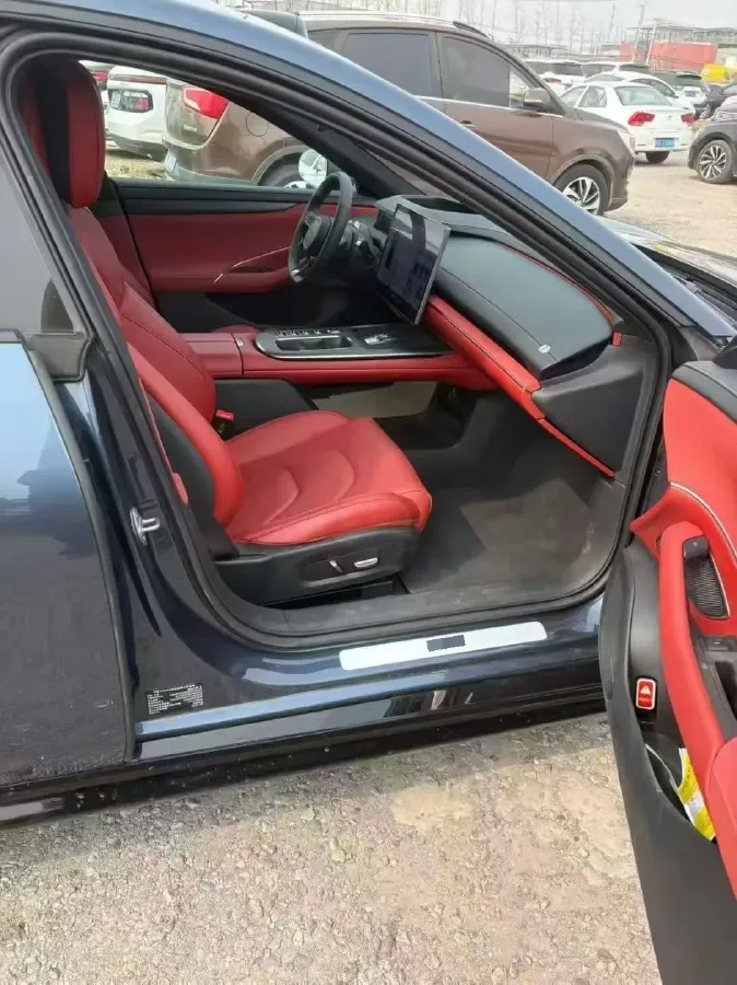 2024 MI SU7 BEV 101KWH,autocango,china used car exporter,china ev exporter,chinese used car exporter,chinese used ev exporter