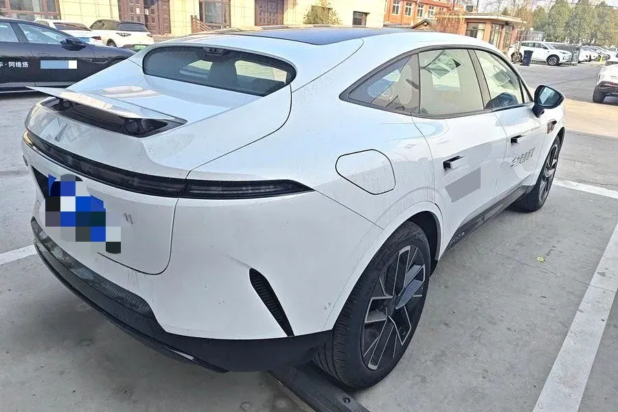 2025 Avatr 11 1.5T 156HP L4 REEV,autocango,china used car exporter,china ev exporter,chinese used car exporter,chinese used ev exporter