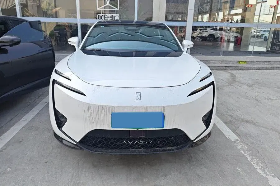 2025 Avatr 11 1.5T 156HP L4 REEV,autocango,china used car exporter,china ev exporter,chinese used car exporter,chinese used ev exporter
