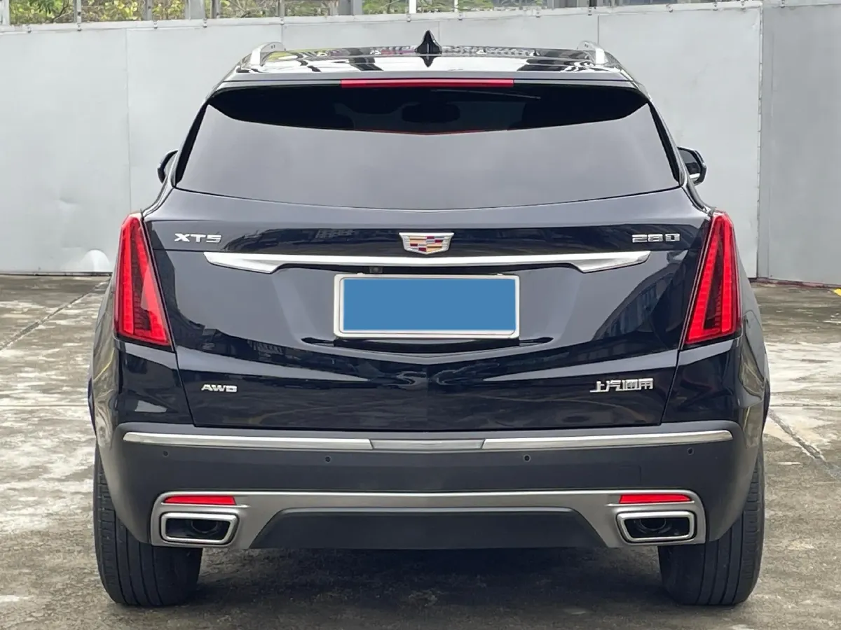 2021 Cadillac XT5 2.0T 237HP L4 9AT,autocango,china used car exporter,china ev exporter,chinese used car exporter,chinese used ev exporter