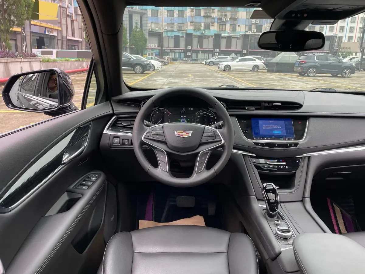 2021 Cadillac XT5 2.0T 237HP L4 9AT,autocango,china used car exporter,china ev exporter,chinese used car exporter,chinese used ev exporter