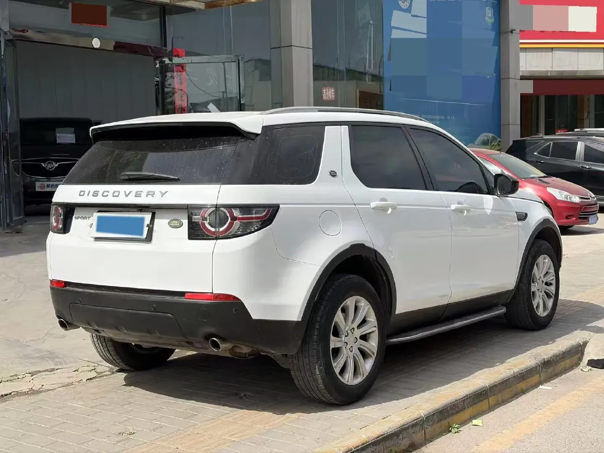 2018 Land Rover Discovery Sport 2.0T 241HP L4 9AT,autocango,china used car exporter,china ev exporter,chinese used car exporter,chinese used ev exporter