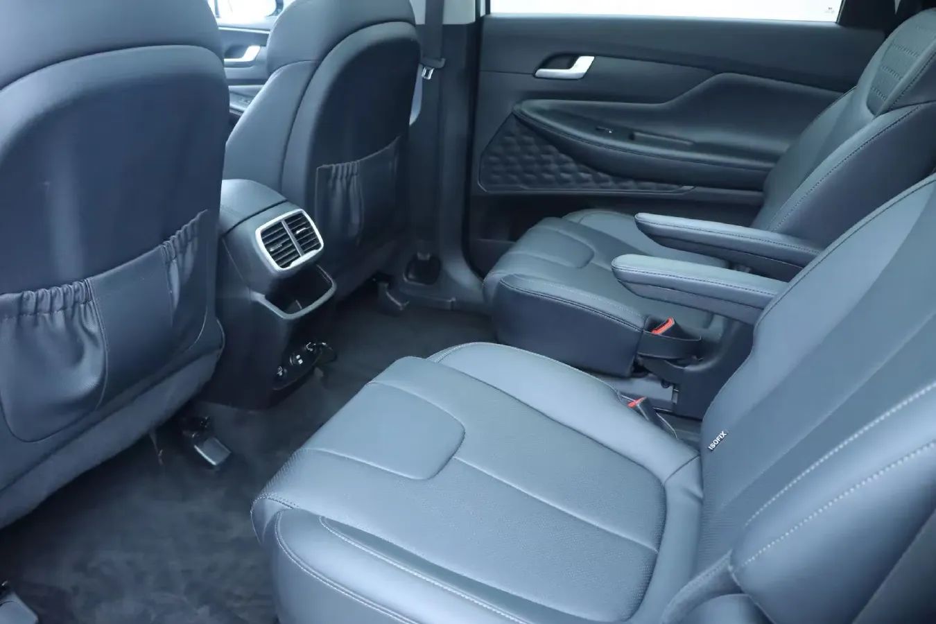 2019 Hyundai Santafe 2.0T 240HP L4 8AT,autocango,china used car exporter,china ev exporter,chinese used car exporter,chinese used ev exporter