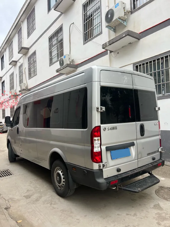 2021 DongFeng DFAC YuFeng 2.4T 140HP L4 6MT,autocango,china used car exporter,china ev exporter,chinese used car exporter,chinese used ev exporter