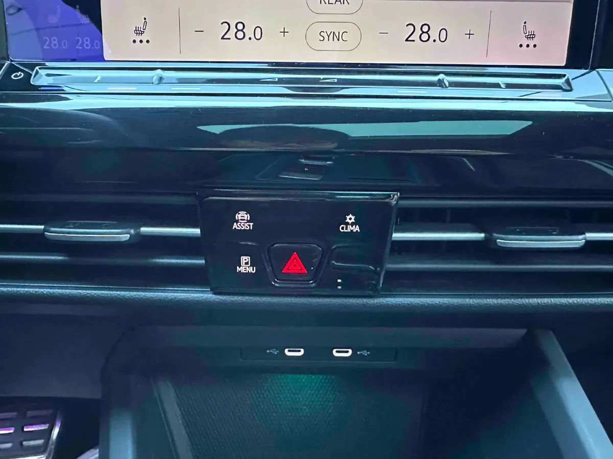 2021 Volkswagen Golf 1.4T 150HP L4 7DCT,autocango,china used car exporter,china ev exporter,chinese used car exporter,chinese used ev exporter