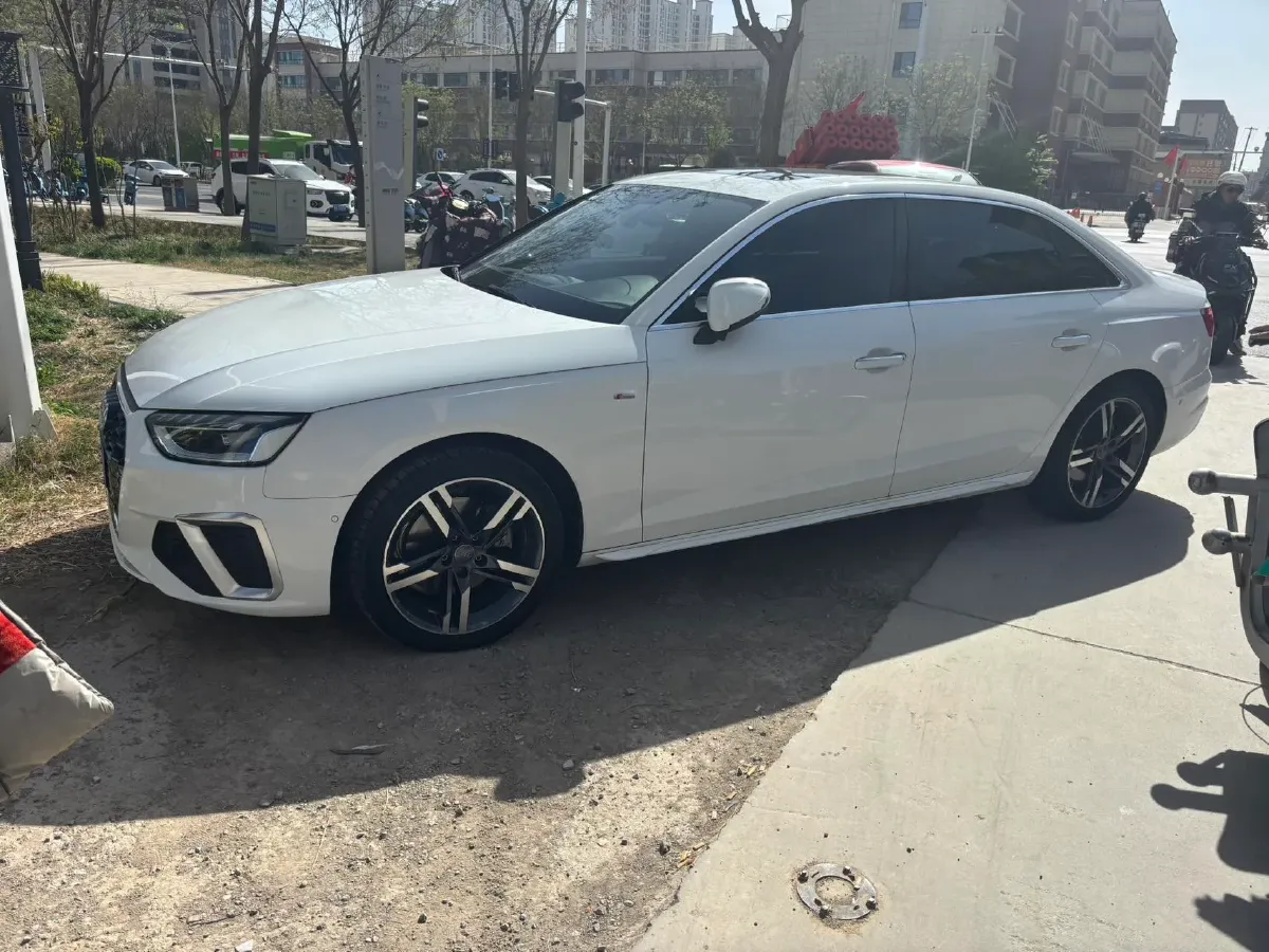 2020 Audi A4L 2.0T 190HP L4 7DCT,autocango,china used car exporter,china ev exporter,chinese used car exporter,chinese used ev exporter
