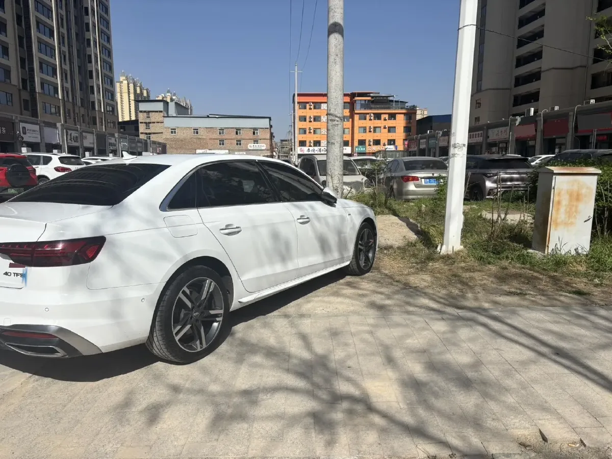 2020 Audi A4L 2.0T 190HP L4 7DCT,autocango,china used car exporter,china ev exporter,chinese used car exporter,chinese used ev exporter