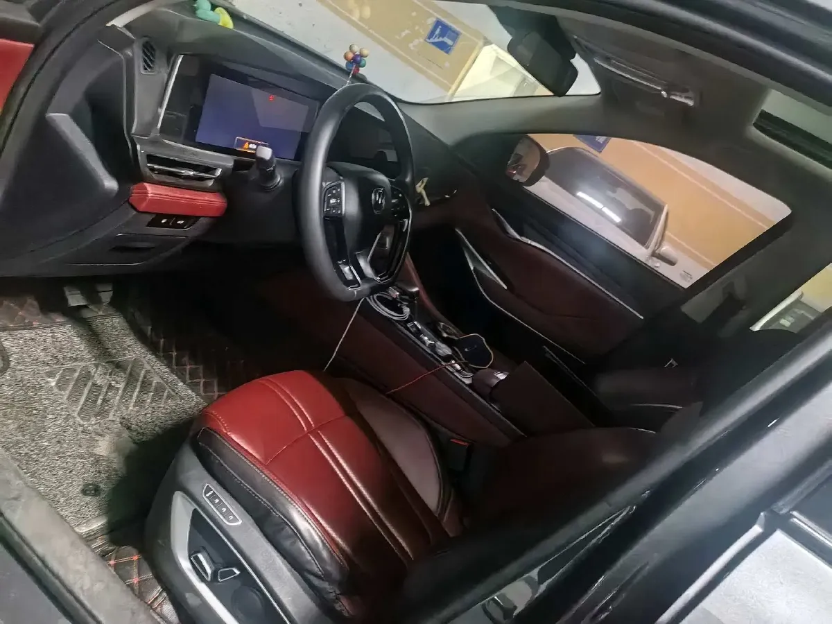 2021 ChangAn CS75 Plus 2.0T 233HP L4 8AT,autocango,china used car exporter,china ev exporter,chinese used car exporter,chinese used ev exporter