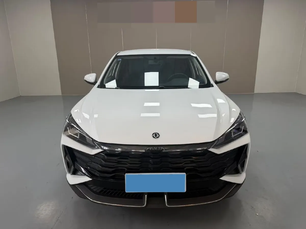 2025 DongFeng Aeolus YiXuan 1.5L 125HP L4 6DCT,autocango,china used car exporter,china ev exporter,chinese used car exporter,chinese used ev exporter
