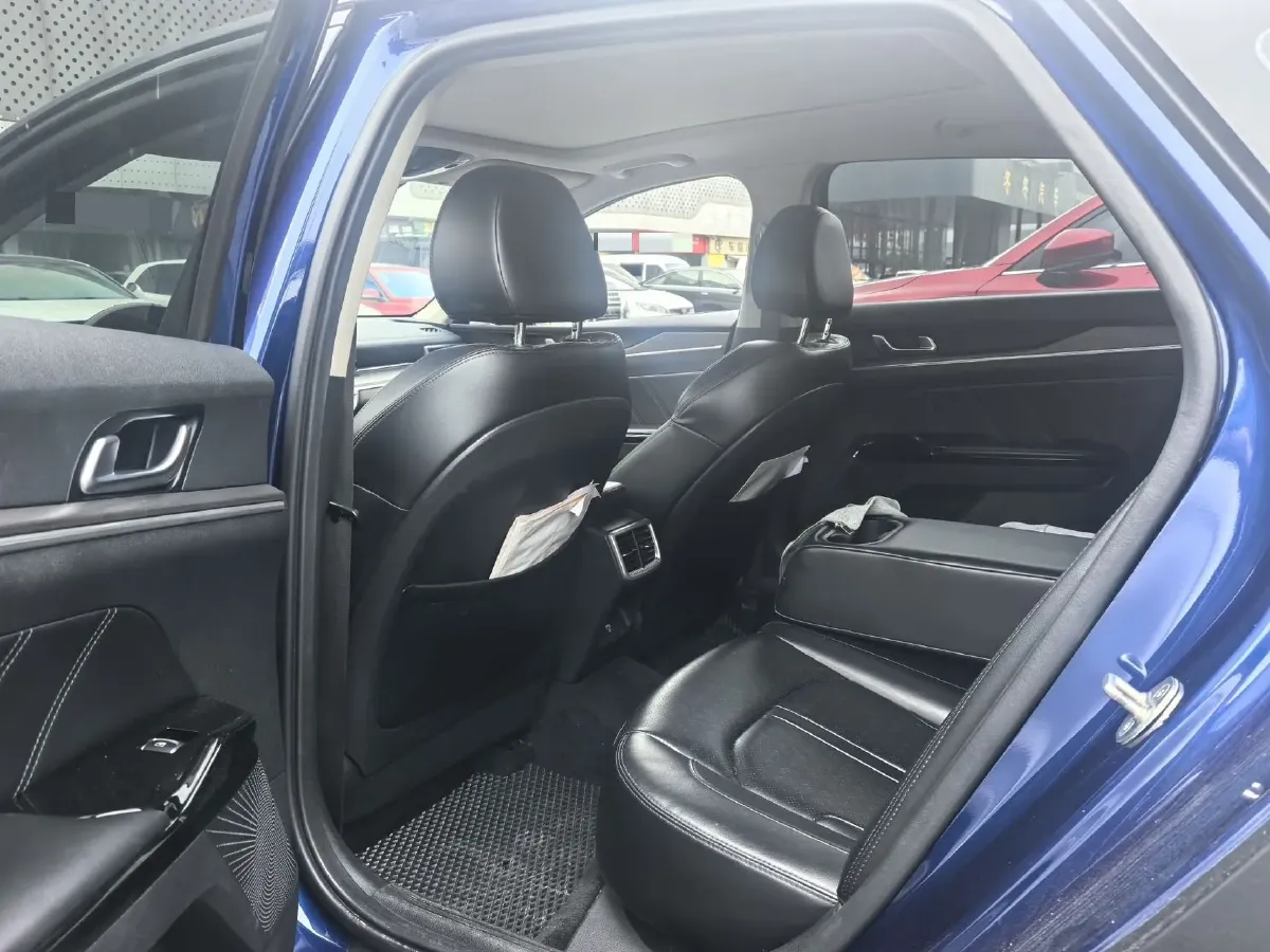 2020 Kia K5 1.5T 170HP L4 7DCT,autocango,china used car exporter,china ev exporter,chinese used car exporter,chinese used ev exporter