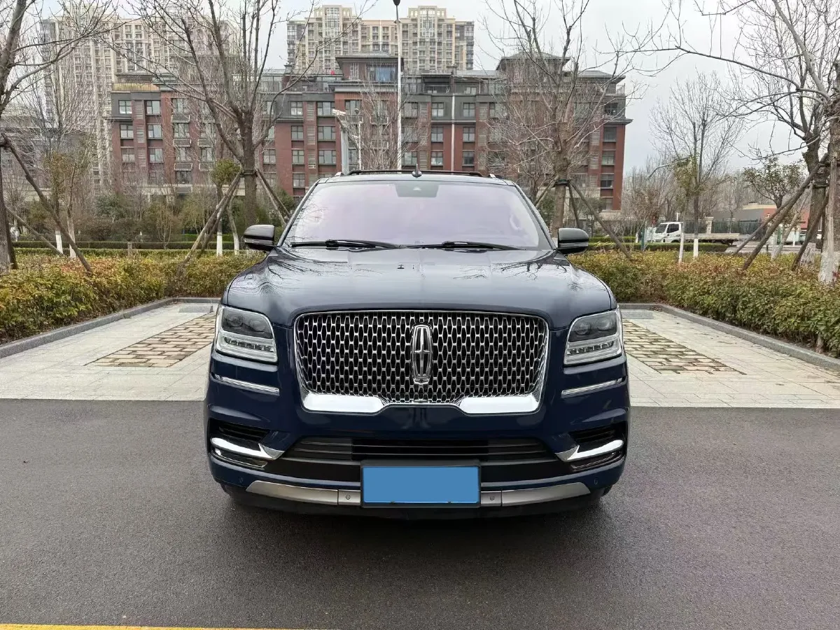 2018 Lincoln Navigator 3.5T 415HP V6 10AT,autocango,china used car exporter,china ev exporter,chinese used car exporter,chinese used ev exporter