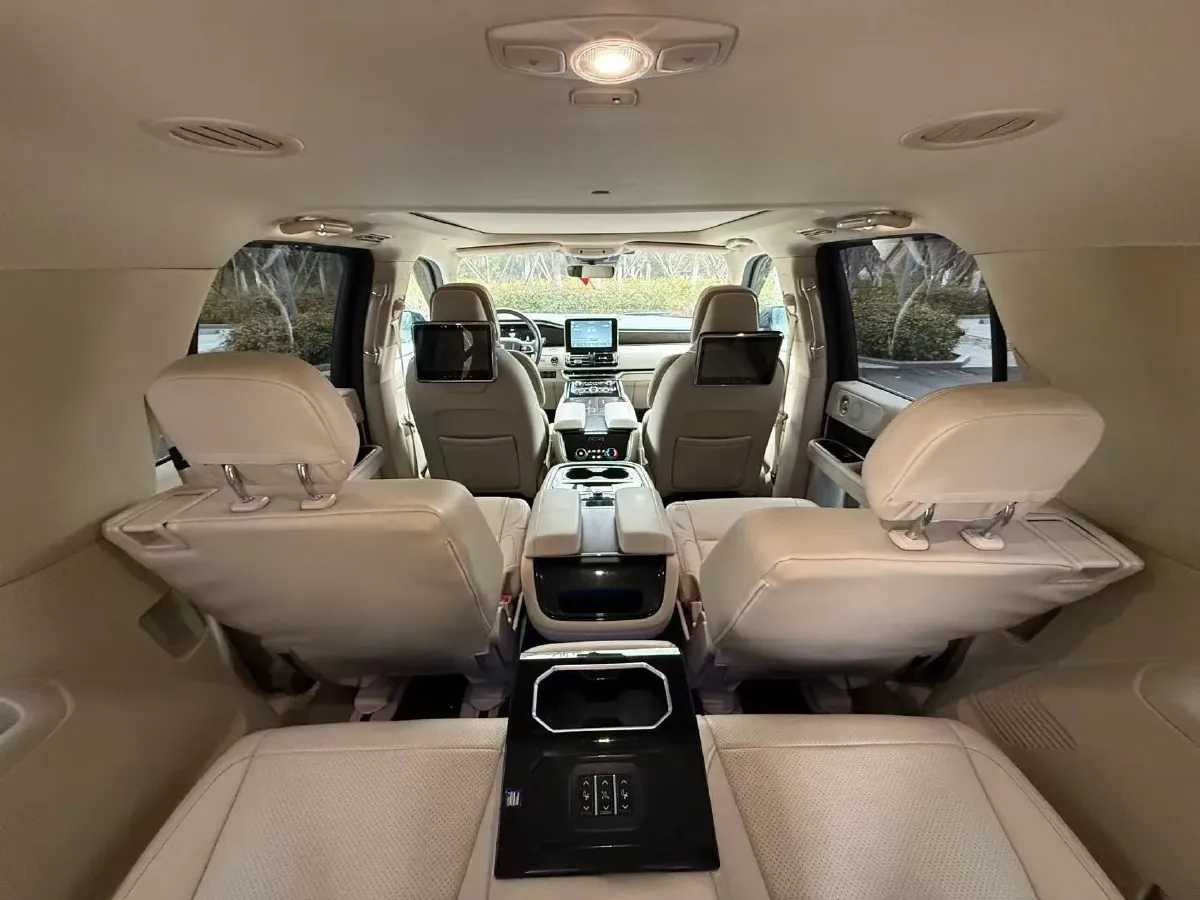 2018 Lincoln Navigator 3.5T 415HP V6 10AT,autocango,china used car exporter,china ev exporter,chinese used car exporter,chinese used ev exporter