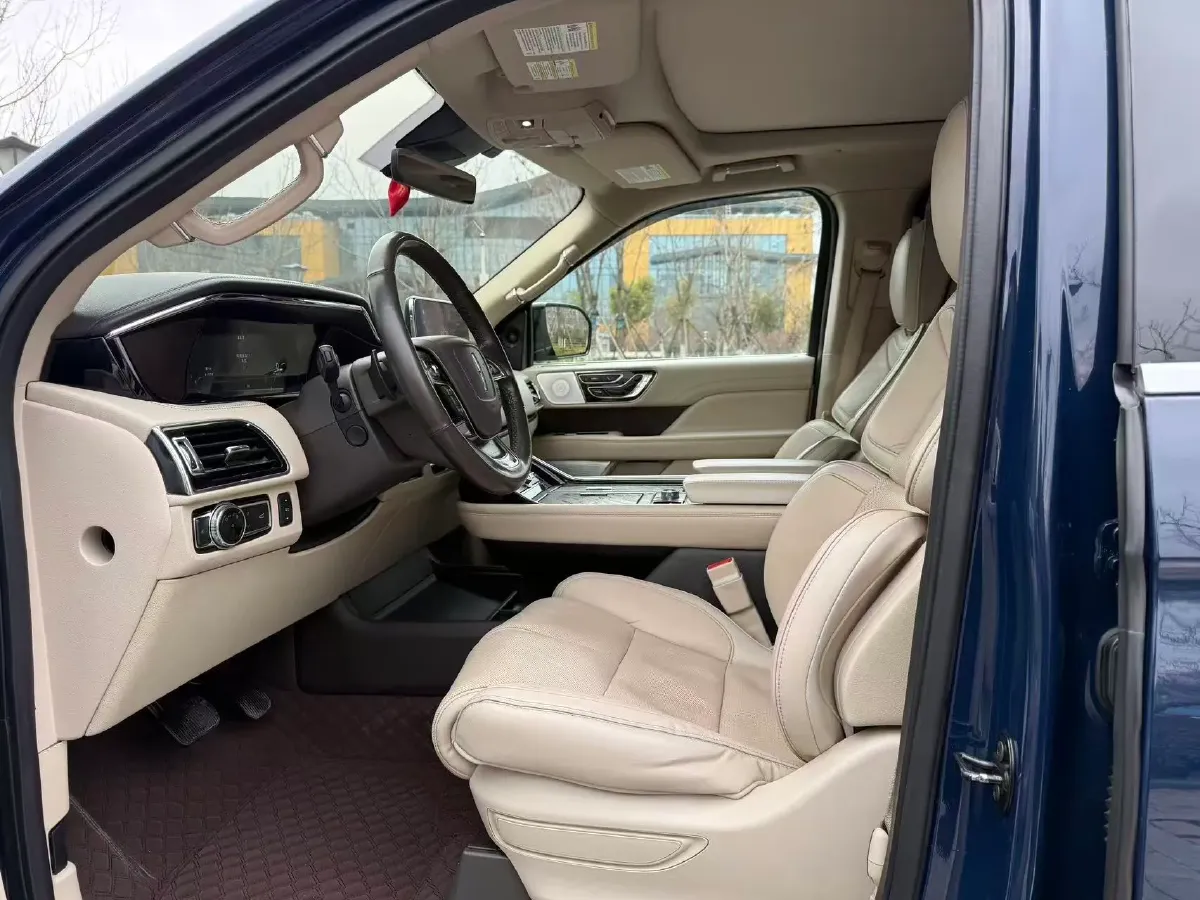 2018 Lincoln Navigator 3.5T 415HP V6 10AT,autocango,china used car exporter,china ev exporter,chinese used car exporter,chinese used ev exporter