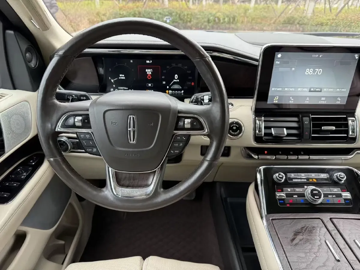 2018 Lincoln Navigator 3.5T 415HP V6 10AT,autocango,china used car exporter,china ev exporter,chinese used car exporter,chinese used ev exporter